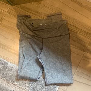 grey under armour leggings!